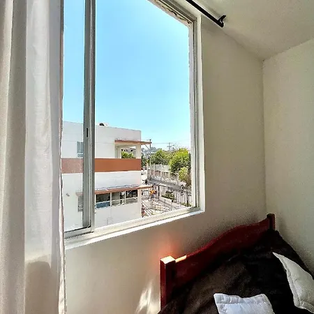 Habitación en casa particular A 10 Minutos Del Aeropuerto *